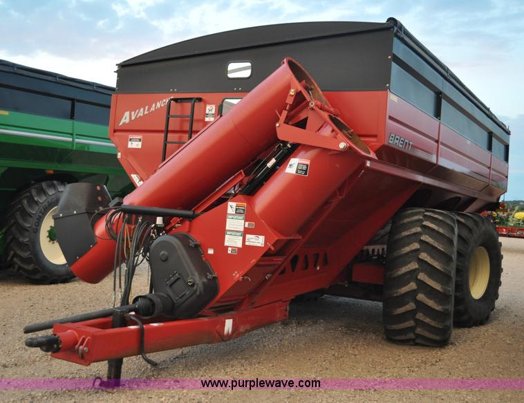 image for item G6132 2008 Brent 1594 grain cart