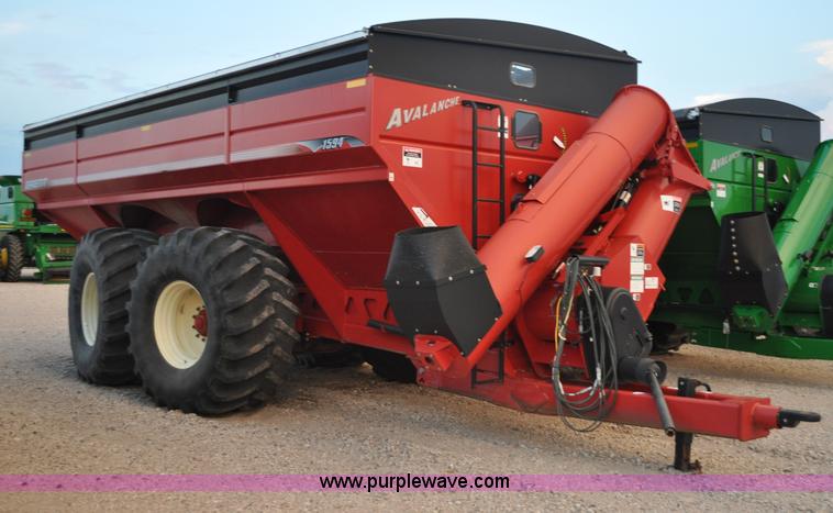 image for item G6132 2008 Brent 1594 grain cart