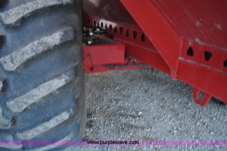image for item G6132 2008 Brent 1594 grain cart