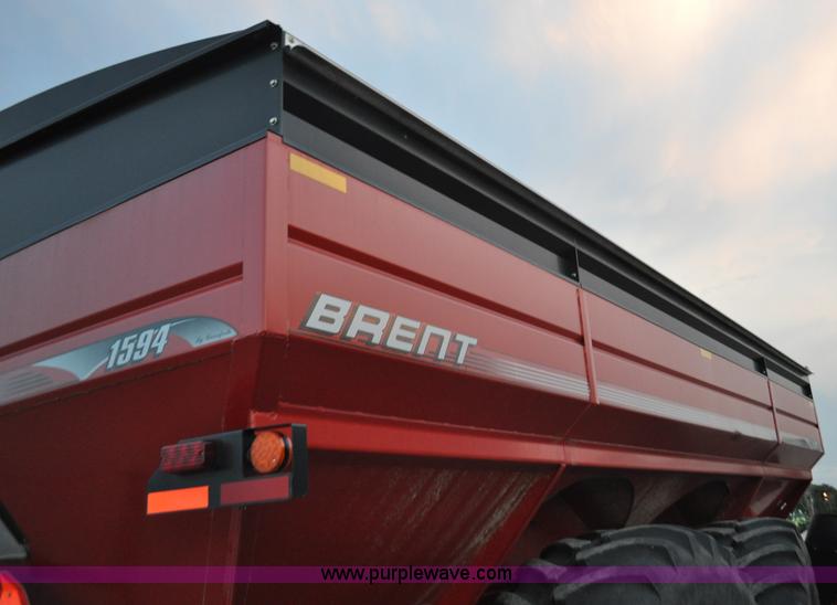 image for item G6132 2008 Brent 1594 grain cart