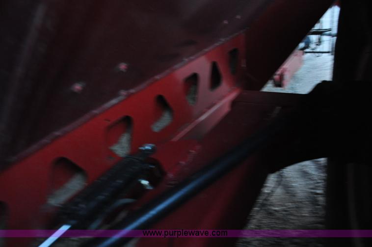 image for item G6132 2008 Brent 1594 grain cart