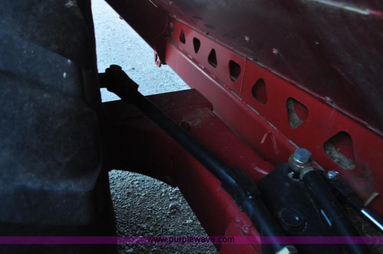 image for item G6132 2008 Brent 1594 grain cart