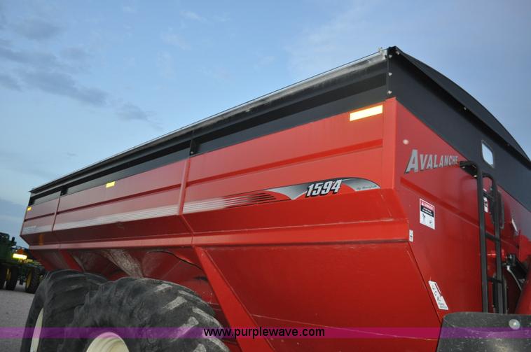 image for item G6132 2008 Brent 1594 grain cart