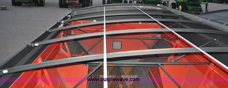 image for item G6132 2008 Brent 1594 grain cart