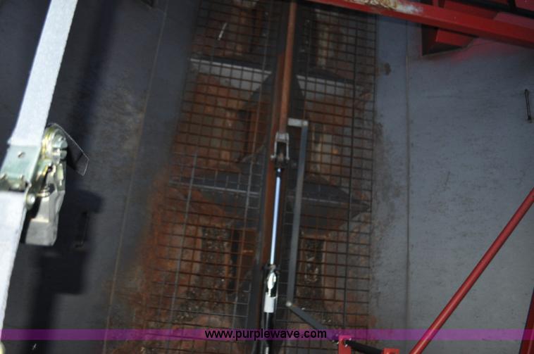 image for item G6132 2008 Brent 1594 grain cart