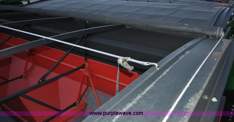 image for item G6132 2008 Brent 1594 grain cart