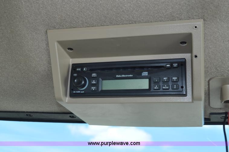 image for item G6133 2009 John Deere 4930 self-propelled sprayer