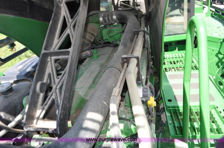 image for item G6133 2009 John Deere 4930 self-propelled sprayer