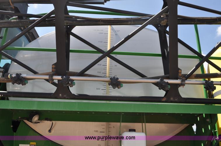 image for item G6133 2009 John Deere 4930 self-propelled sprayer