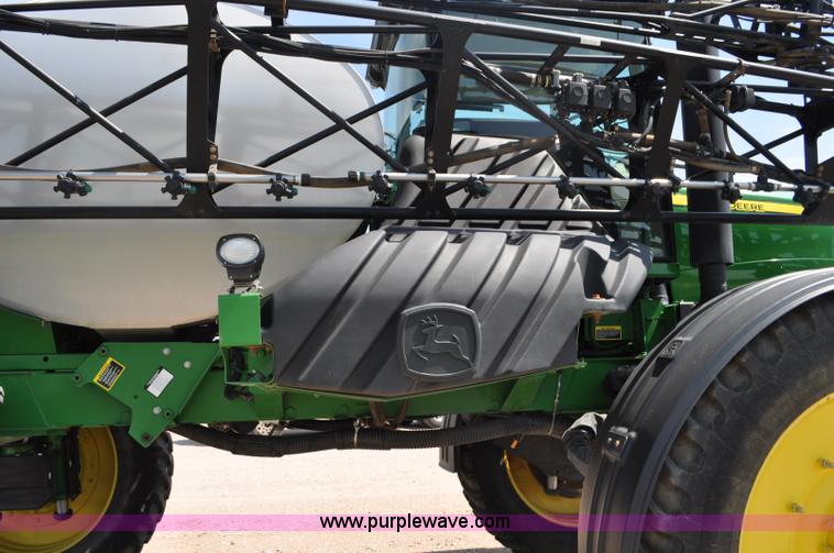 image for item G6133 2009 John Deere 4930 self-propelled sprayer