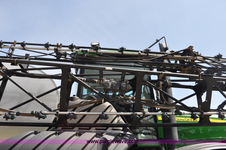 image for item G6133 2009 John Deere 4930 self-propelled sprayer