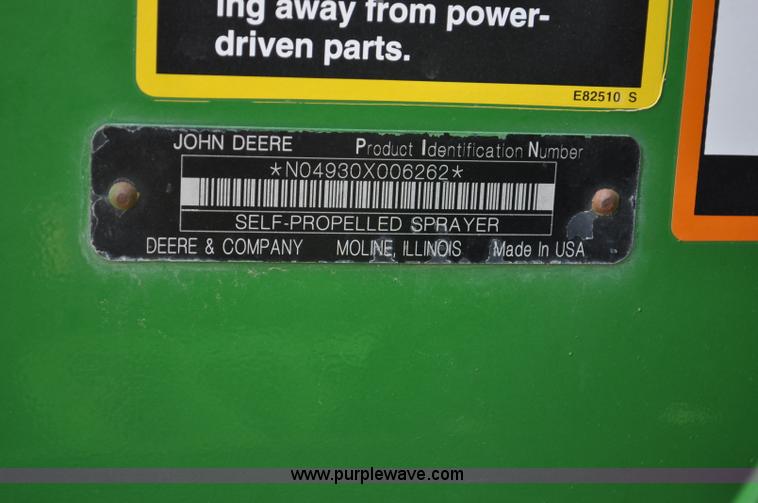 image for item G6133 2009 John Deere 4930 self-propelled sprayer