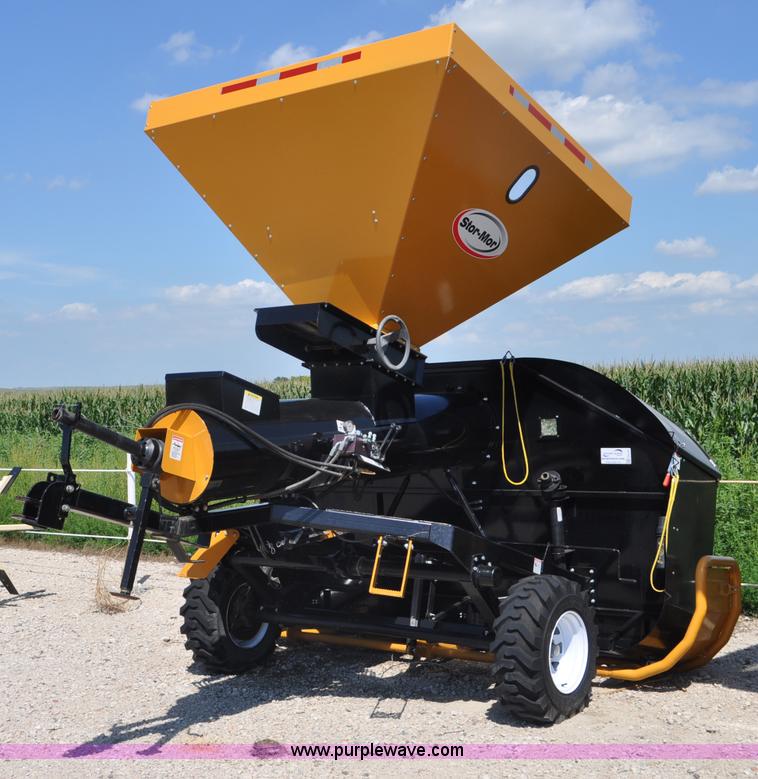 image for item G6135 2010 Koyker 1050 Stor-Mor grain bagger
