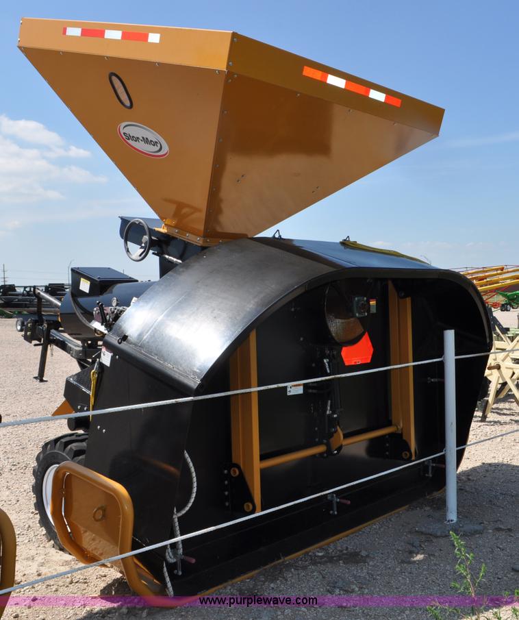image for item G6135 2010 Koyker 1050 Stor-Mor grain bagger