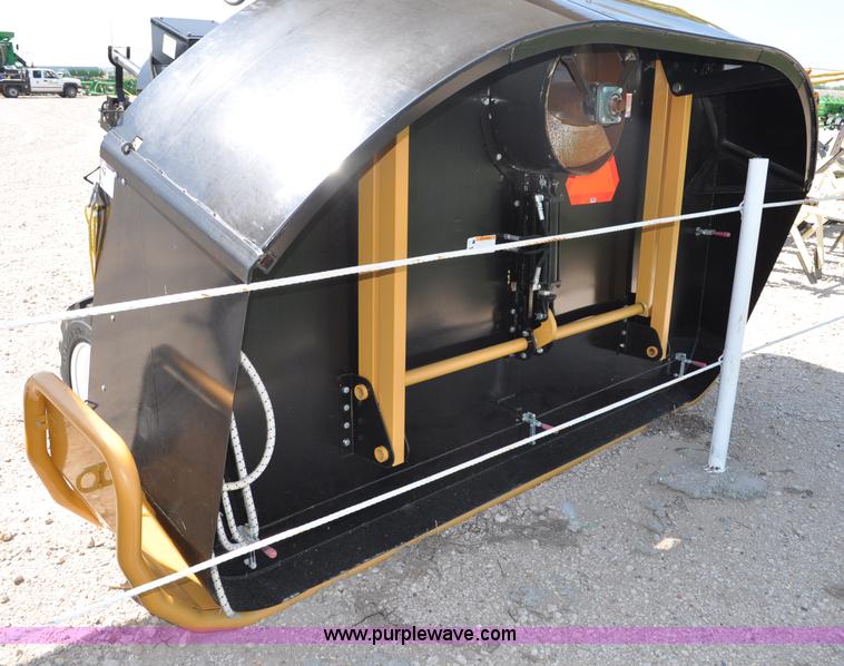 image for item G6135 2010 Koyker 1050 Stor-Mor grain bagger