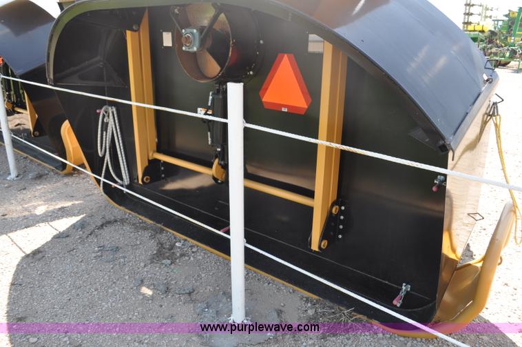 image for item G6135 2010 Koyker 1050 Stor-Mor grain bagger