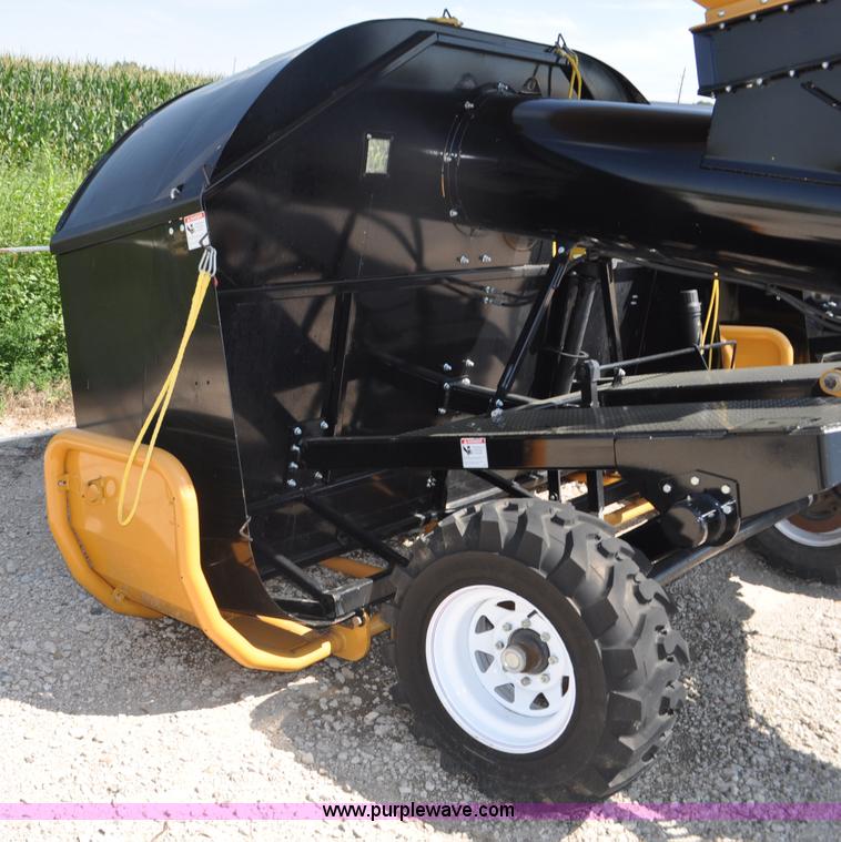 image for item G6135 2010 Koyker 1050 Stor-Mor grain bagger