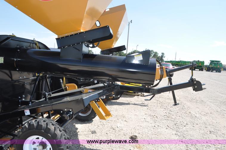 image for item G6135 2010 Koyker 1050 Stor-Mor grain bagger