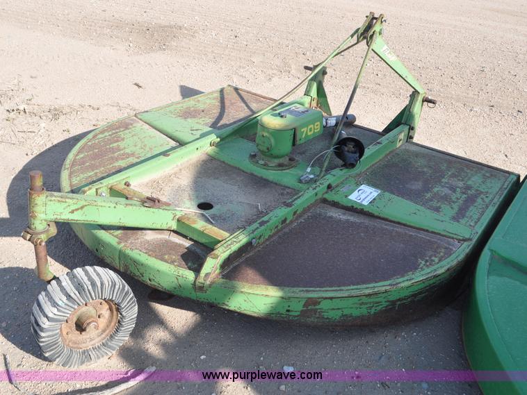 image for item G6137 John Deere 709 rotary mower