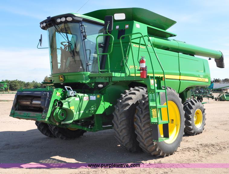 image for item G6138 2009 John Deere 9770 STS 2WD combine