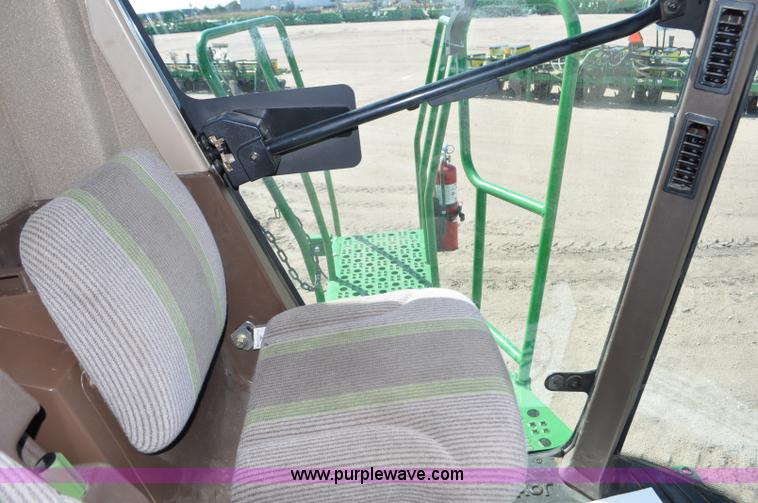 image for item G6138 2009 John Deere 9770 STS 2WD combine