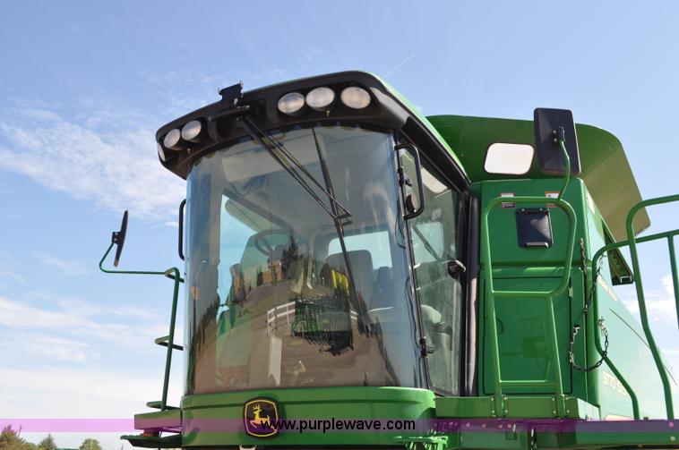 image for item G6138 2009 John Deere 9770 STS 2WD combine
