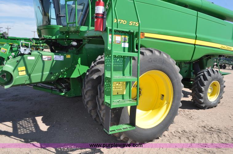 image for item G6138 2009 John Deere 9770 STS 2WD combine