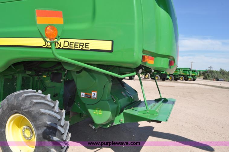 image for item G6138 2009 John Deere 9770 STS 2WD combine