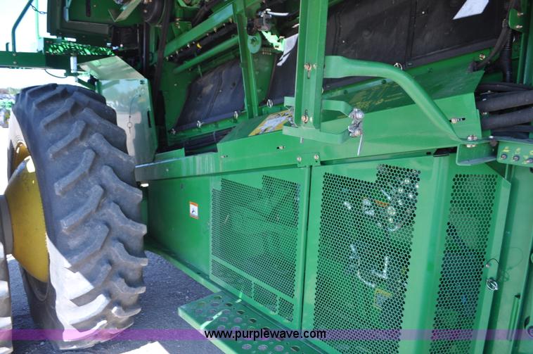 image for item G6138 2009 John Deere 9770 STS 2WD combine