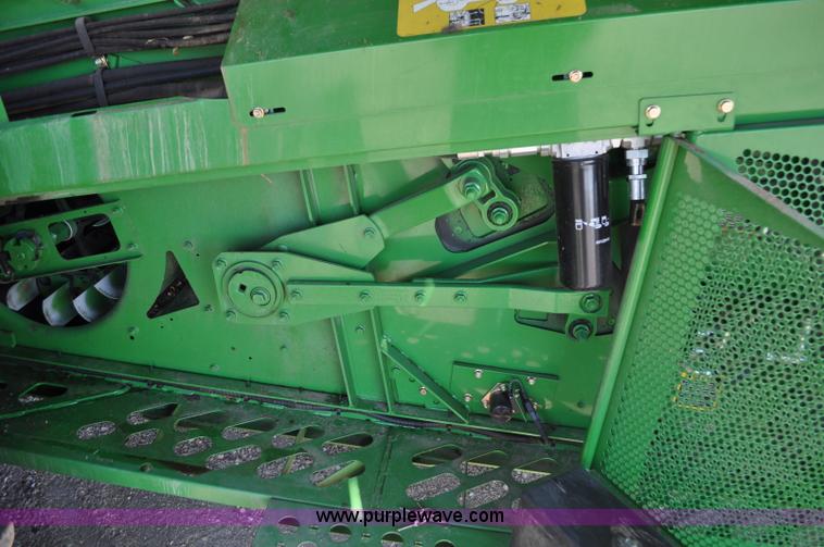 image for item G6138 2009 John Deere 9770 STS 2WD combine
