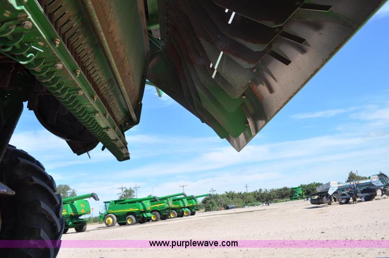 image for item G6138 2009 John Deere 9770 STS 2WD combine