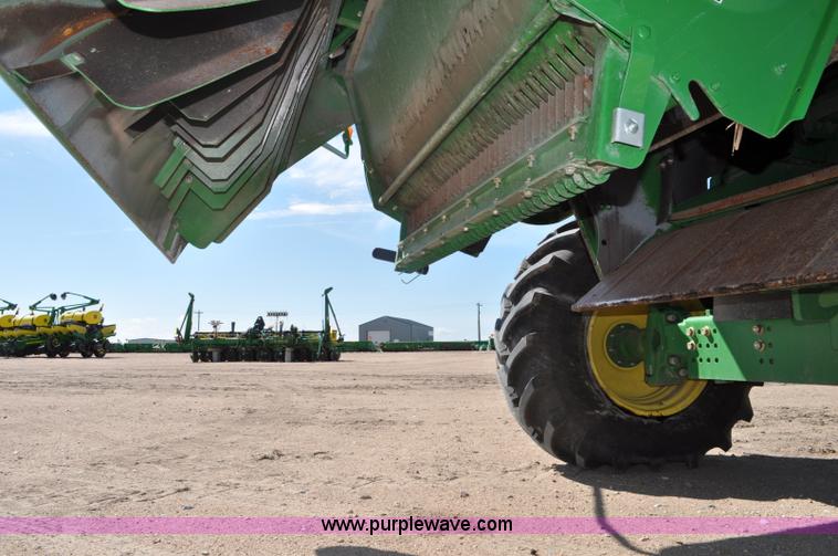 image for item G6138 2009 John Deere 9770 STS 2WD combine
