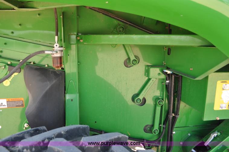 image for item G6138 2009 John Deere 9770 STS 2WD combine