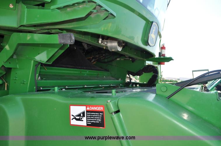 image for item G6138 2009 John Deere 9770 STS 2WD combine