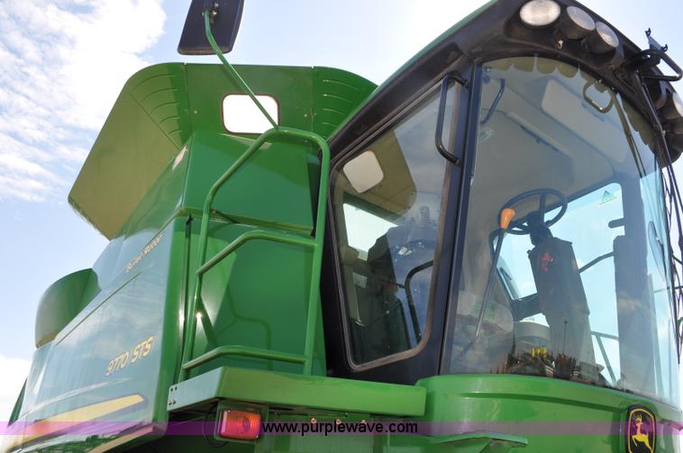 image for item G6138 2009 John Deere 9770 STS 2WD combine