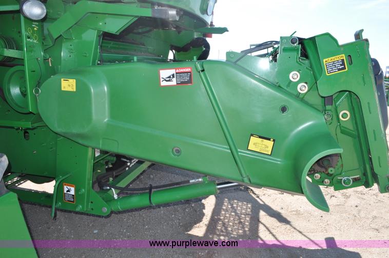 image for item G6138 2009 John Deere 9770 STS 2WD combine
