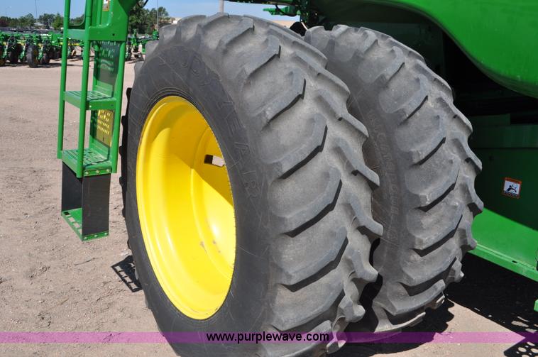 image for item G6138 2009 John Deere 9770 STS 2WD combine