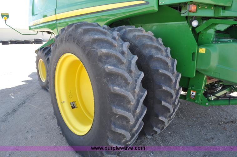 image for item G6138 2009 John Deere 9770 STS 2WD combine