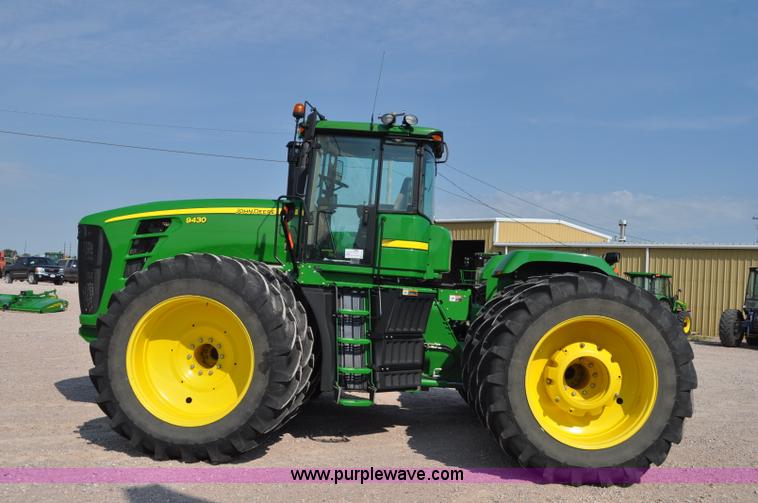 image for item G6139 2010 John Deere 9430 4WD tractor