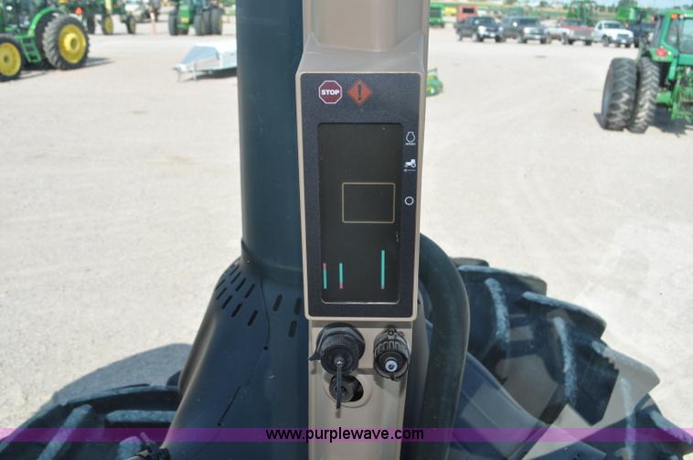 image for item G6139 2010 John Deere 9430 4WD tractor