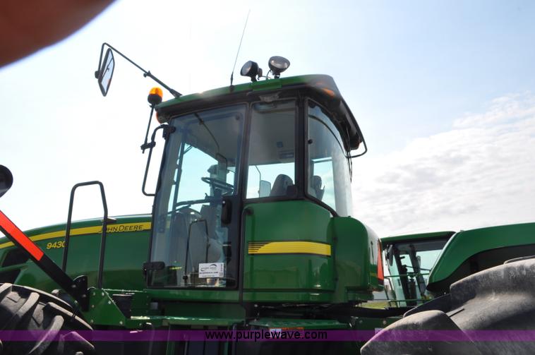 image for item G6139 2010 John Deere 9430 4WD tractor