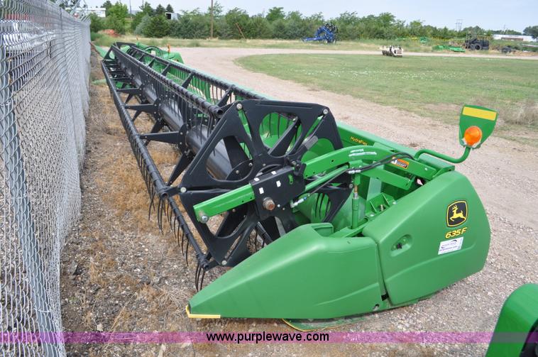 image for item G6140 2010 John Deere 635F HydraFlex head