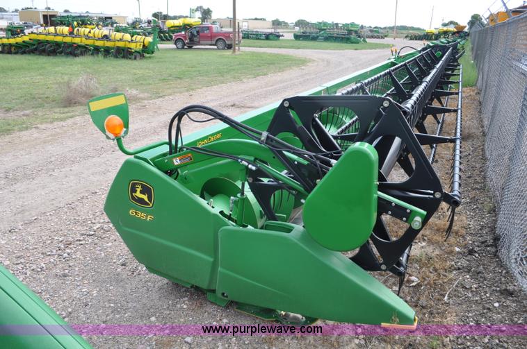 image for item G6140 2010 John Deere 635F HydraFlex head