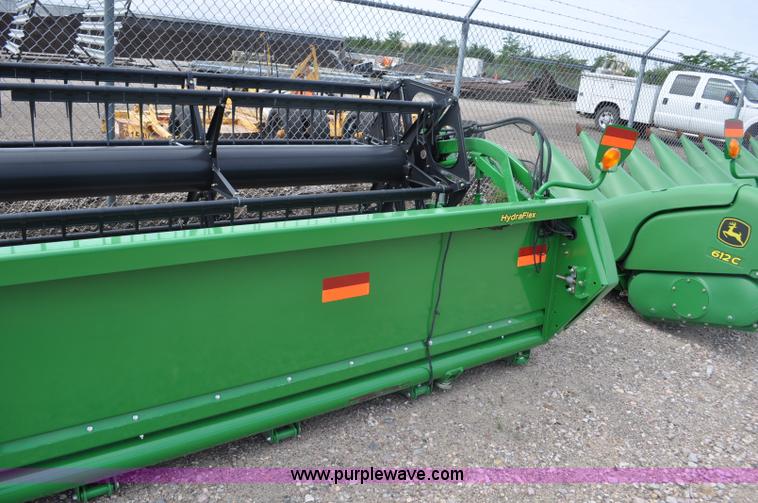 image for item G6140 2010 John Deere 635F HydraFlex head