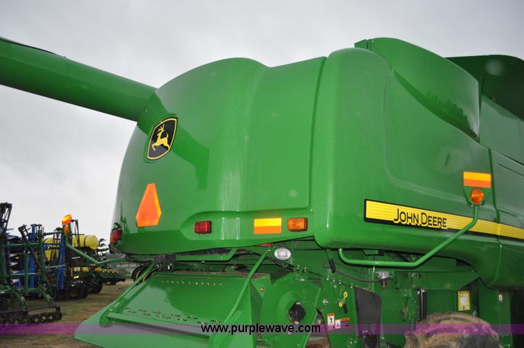 image for item G6141 2009 John Deere 9870 STS 2WD combine