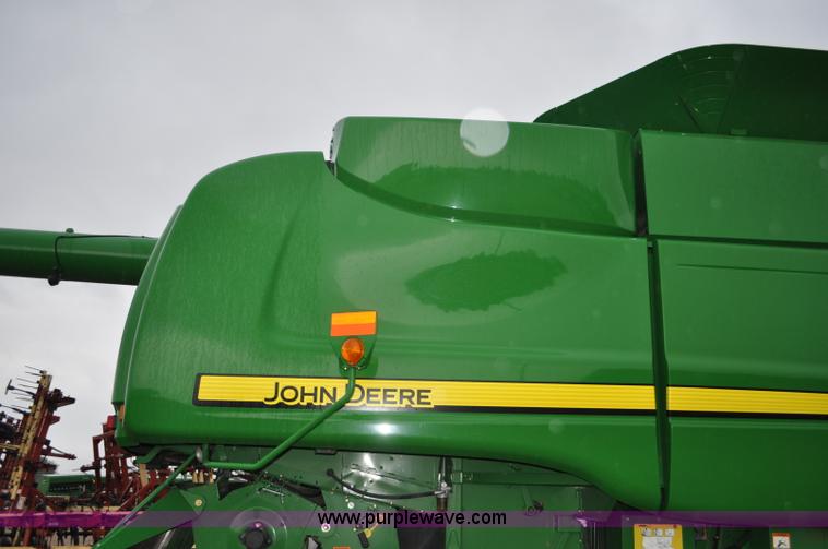 image for item G6141 2009 John Deere 9870 STS 2WD combine