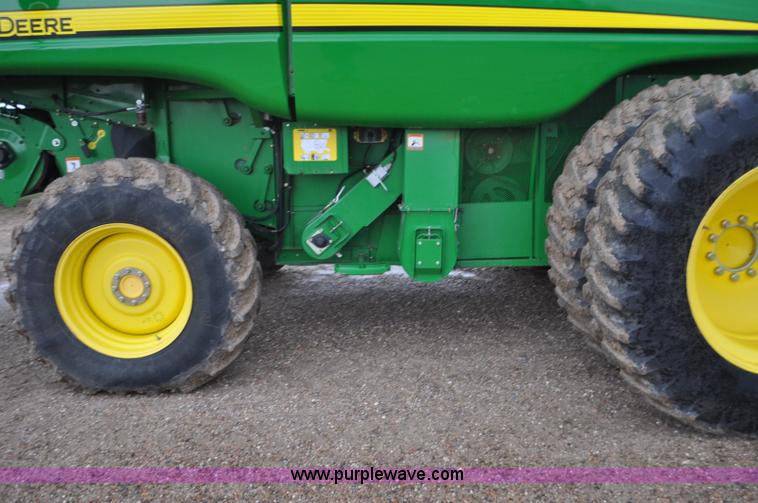 image for item G6141 2009 John Deere 9870 STS 2WD combine
