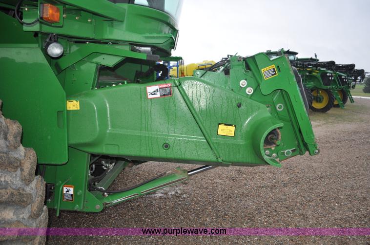 image for item G6141 2009 John Deere 9870 STS 2WD combine