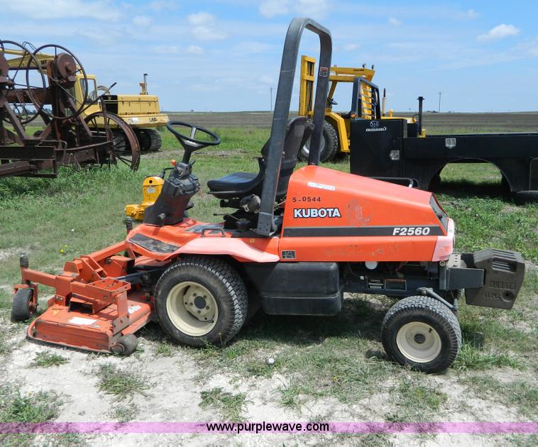 image for item AD9731 Kubota F2560 lawn mower