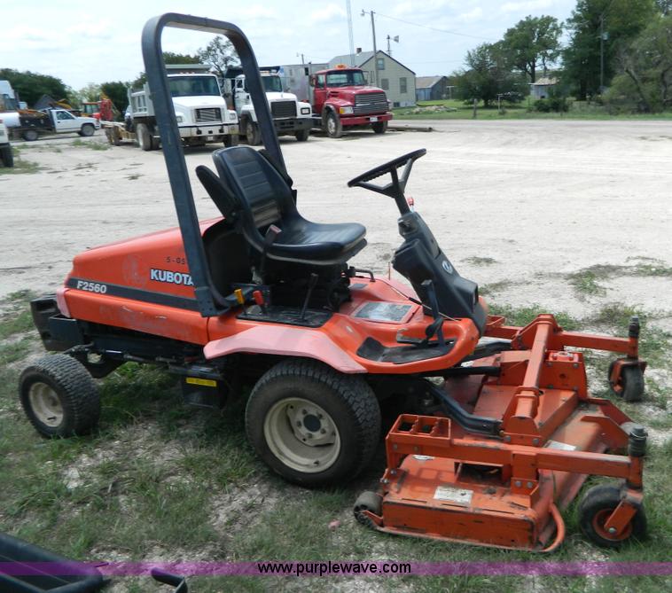 image for item AD9731 Kubota F2560 lawn mower
